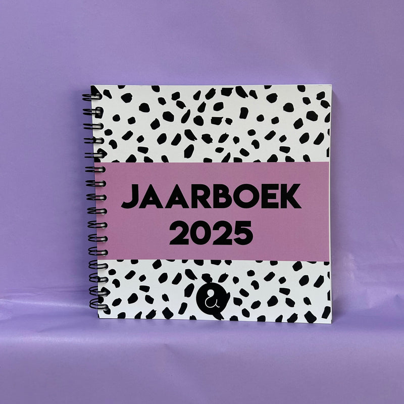 Jaarboek 2025 | BLANCO | Pastel Paars